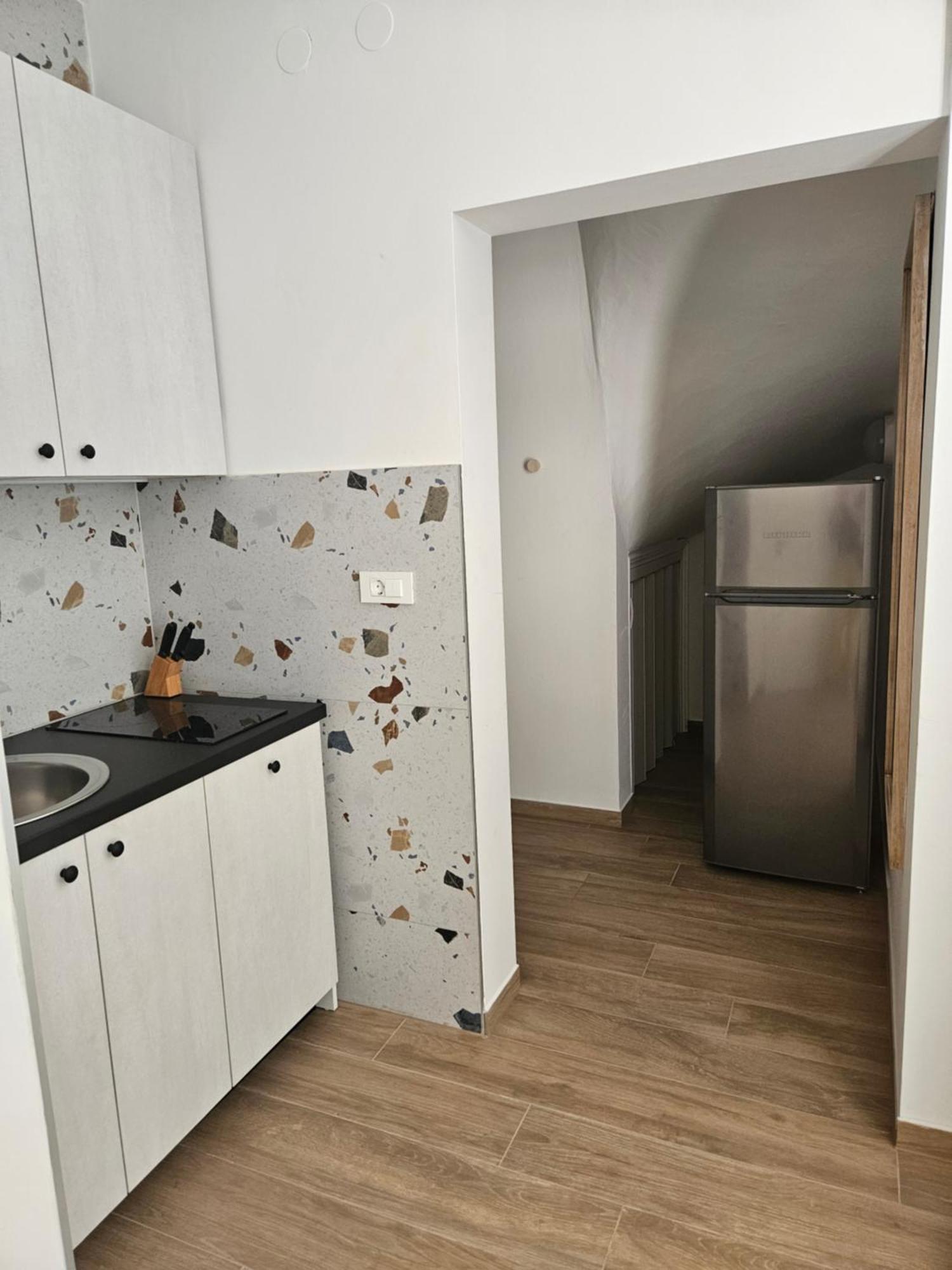 Apartment Maya Near The Beach Premantura Ngoại thất bức ảnh